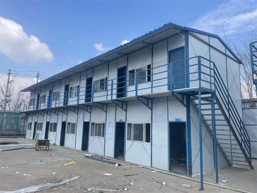 眉山站-眉山天府新区活动板房案例展示 高效建造与绿色未来的完美结合